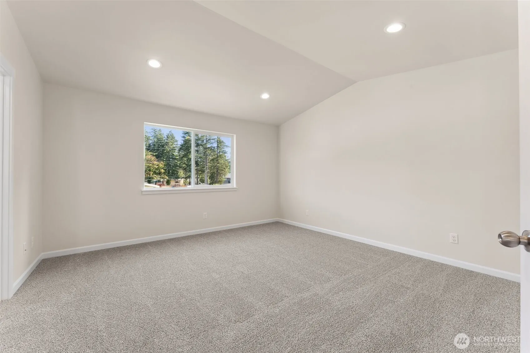 26910 30th Place S #39, Kent, WA 98032