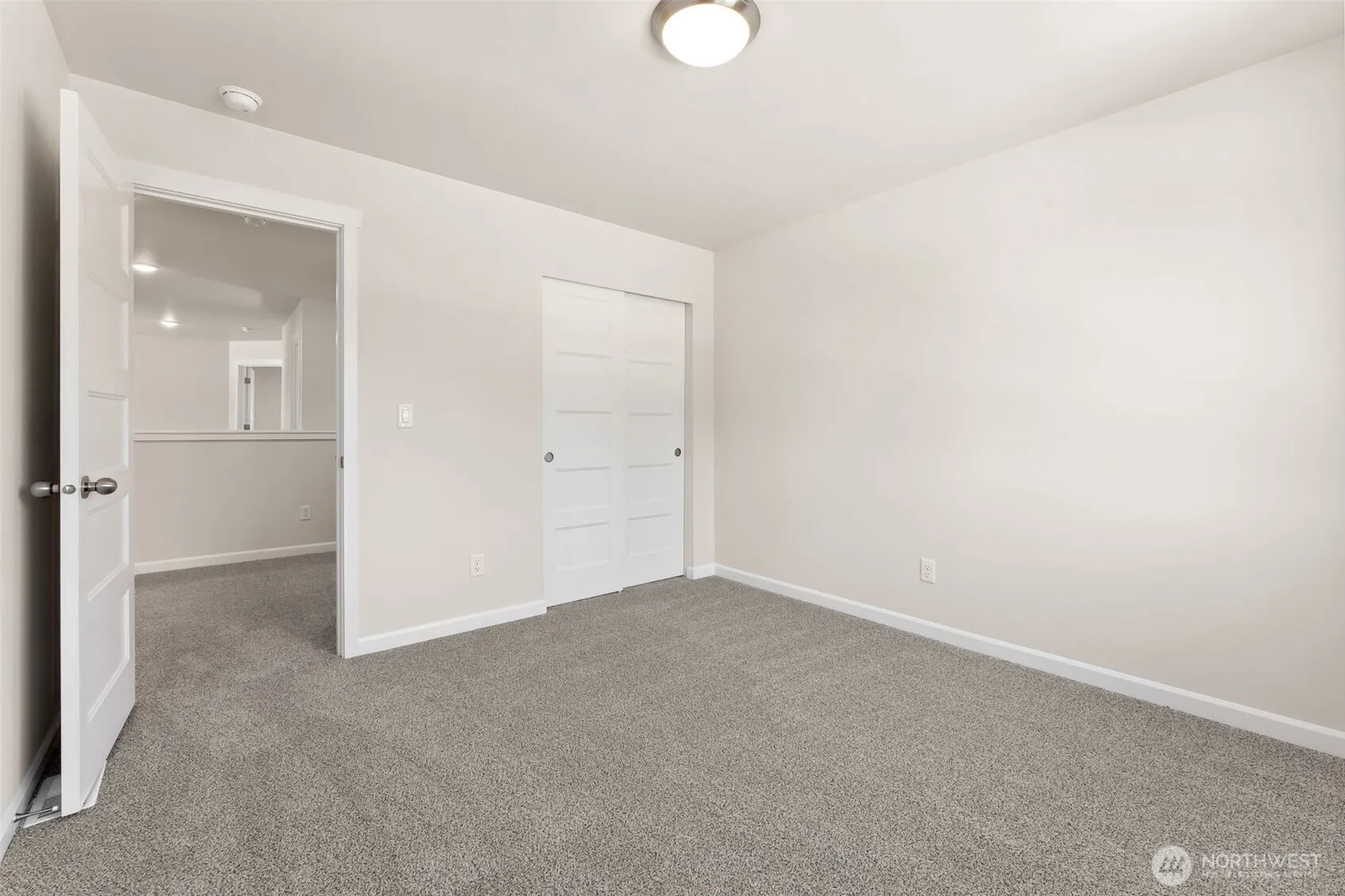 26910 30th Place S #39, Kent, WA 98032