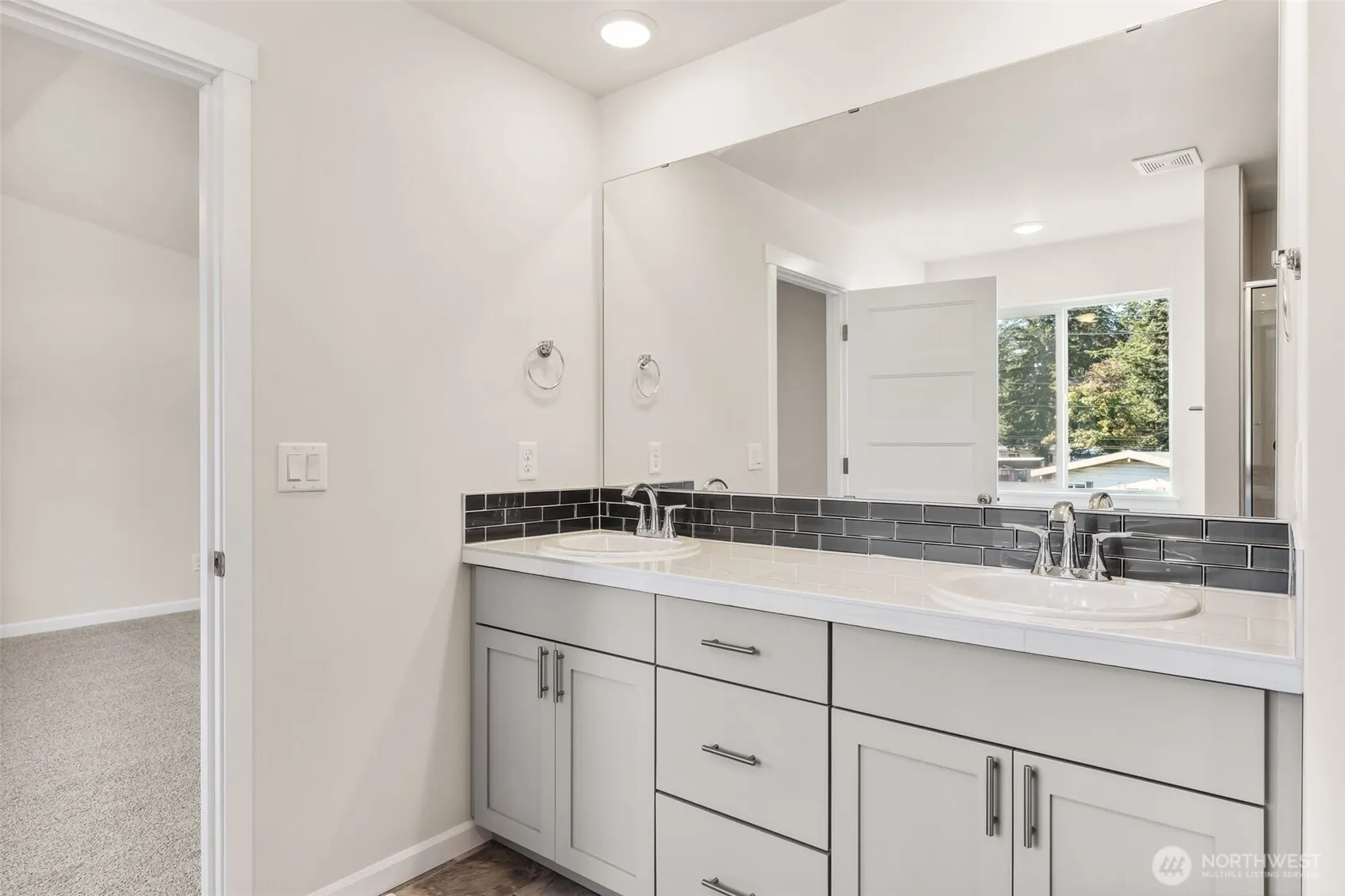 26910 30th Place S #39, Kent, WA 98032