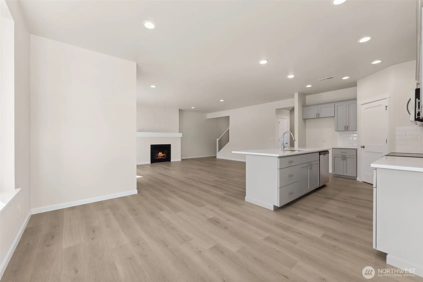 26910 30th Place S #39, Kent, WA 98032