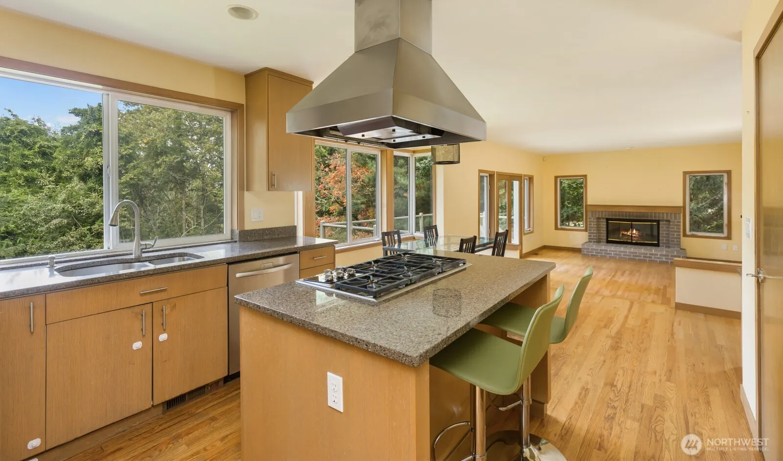 16434 SE 58th Place , Bellevue, WA 98006