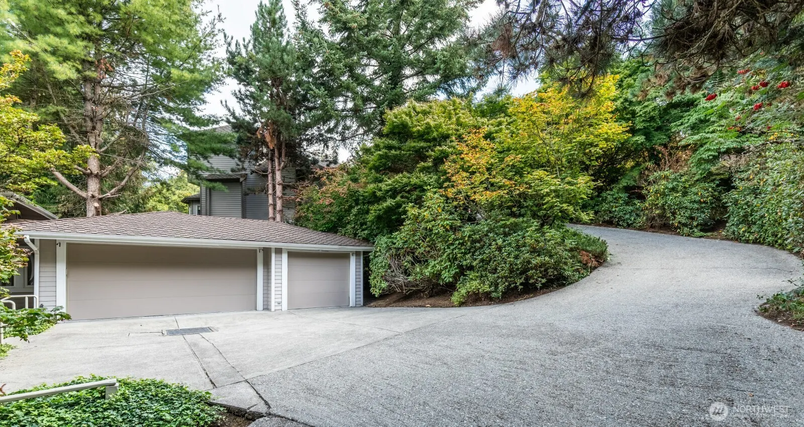16434 SE 58th Place , Bellevue, WA 98006