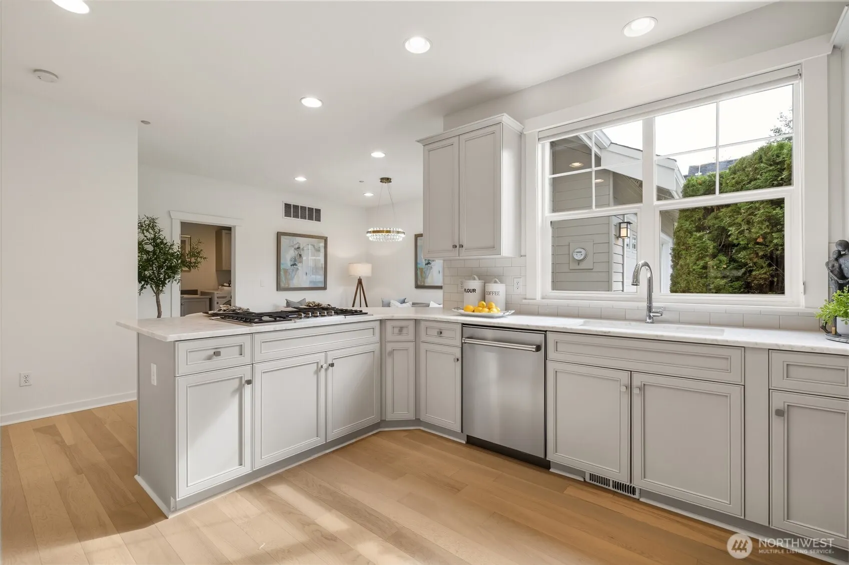 1447 NE Katsura Street , Issaquah, WA 98029