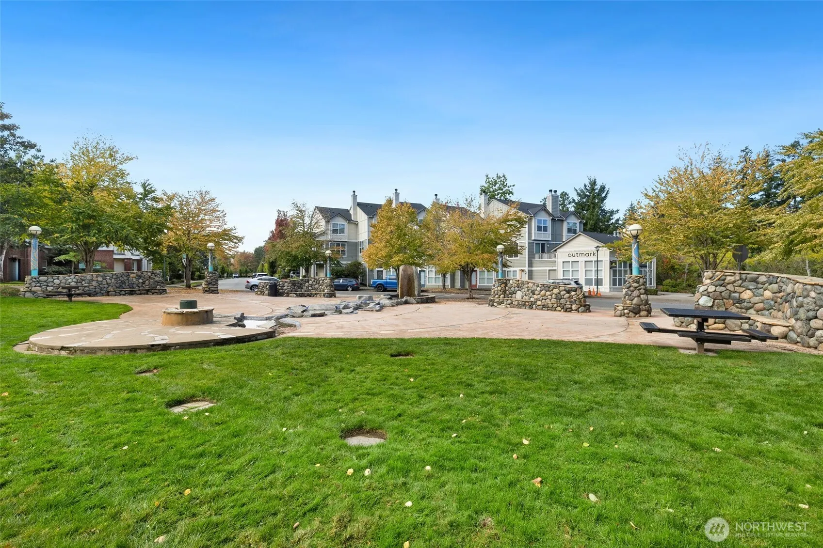 1447 NE Katsura Street , Issaquah, WA 98029