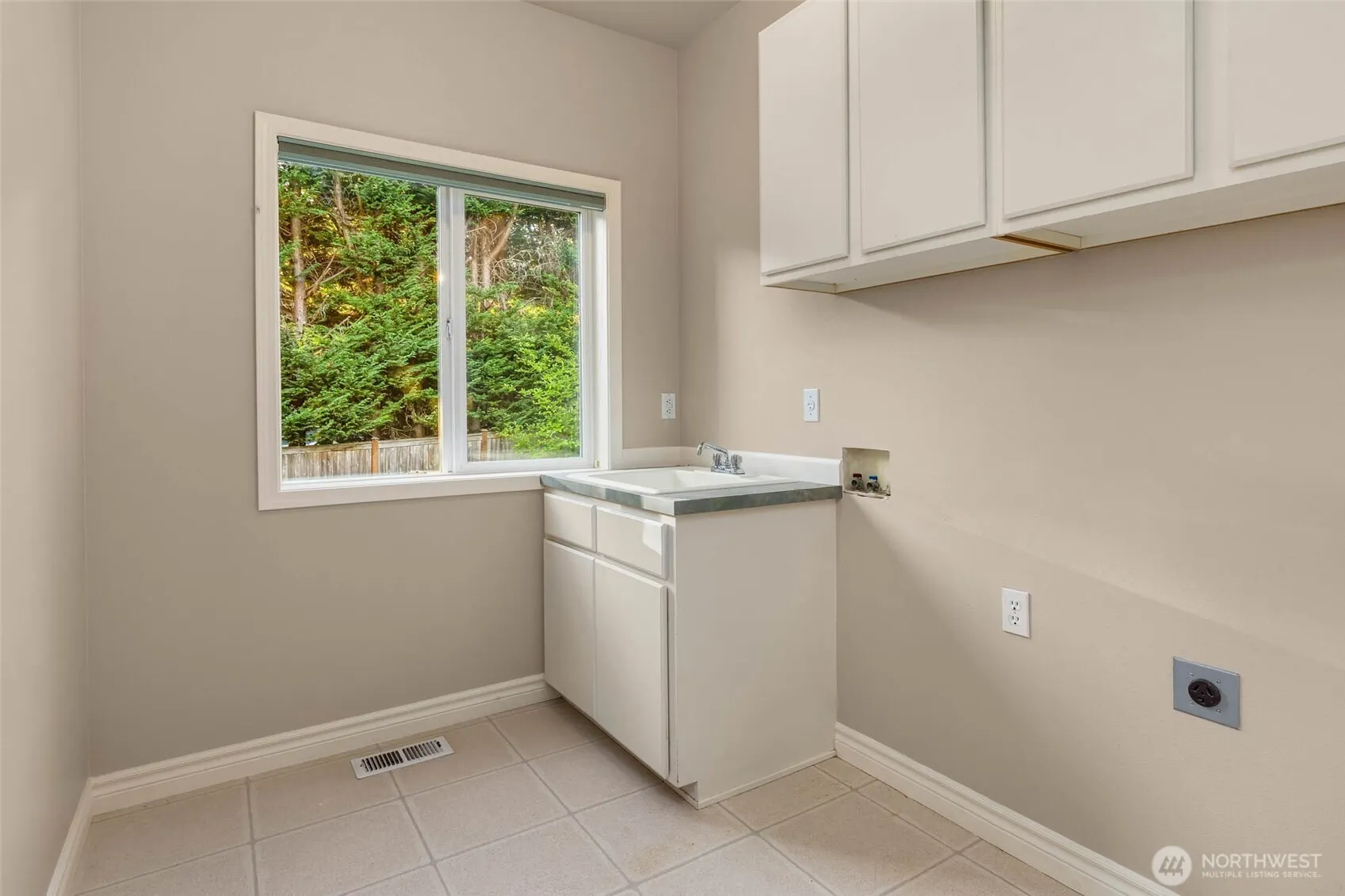 8626 NE 121st Place , Kirkland, WA 98034