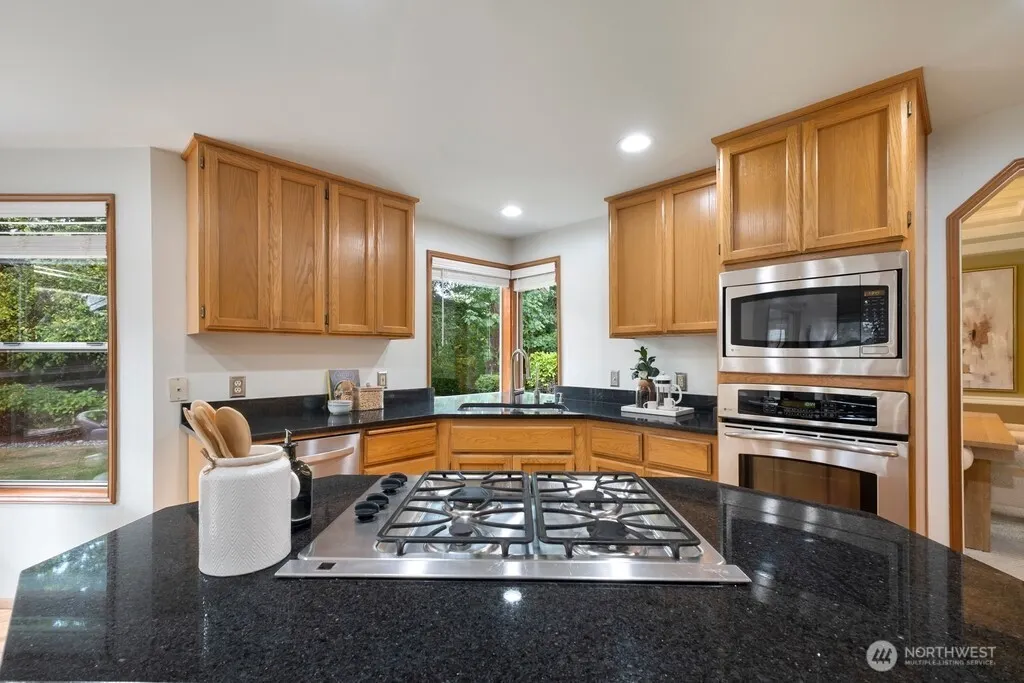 14811 SE 66th Street , Bellevue, WA 98006