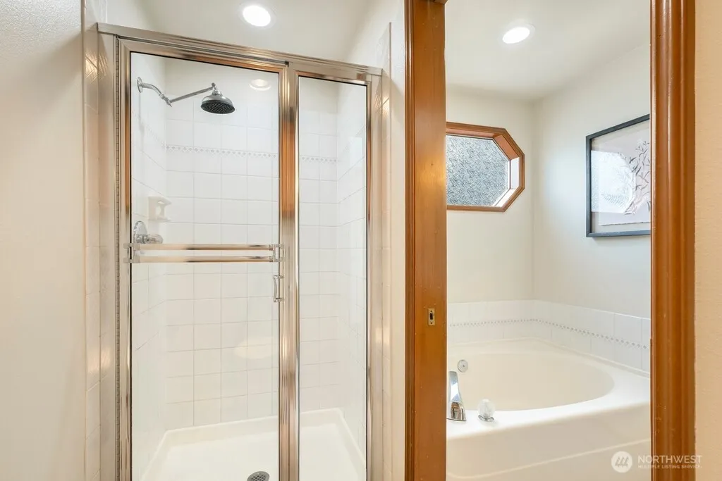 14811 SE 66th Street , Bellevue, WA 98006