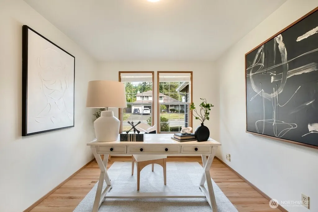 14811 SE 66th Street , Bellevue, WA 98006
