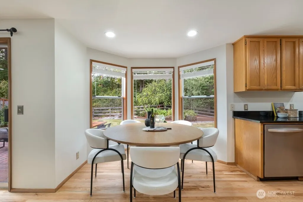 14811 SE 66th Street , Bellevue, WA 98006