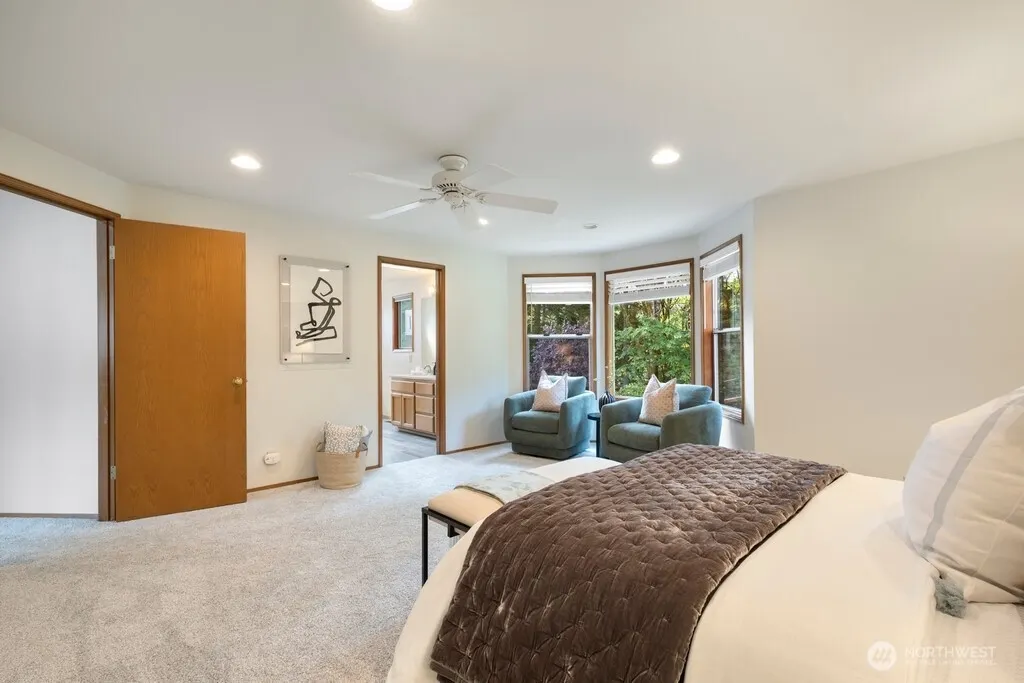14811 SE 66th Street , Bellevue, WA 98006