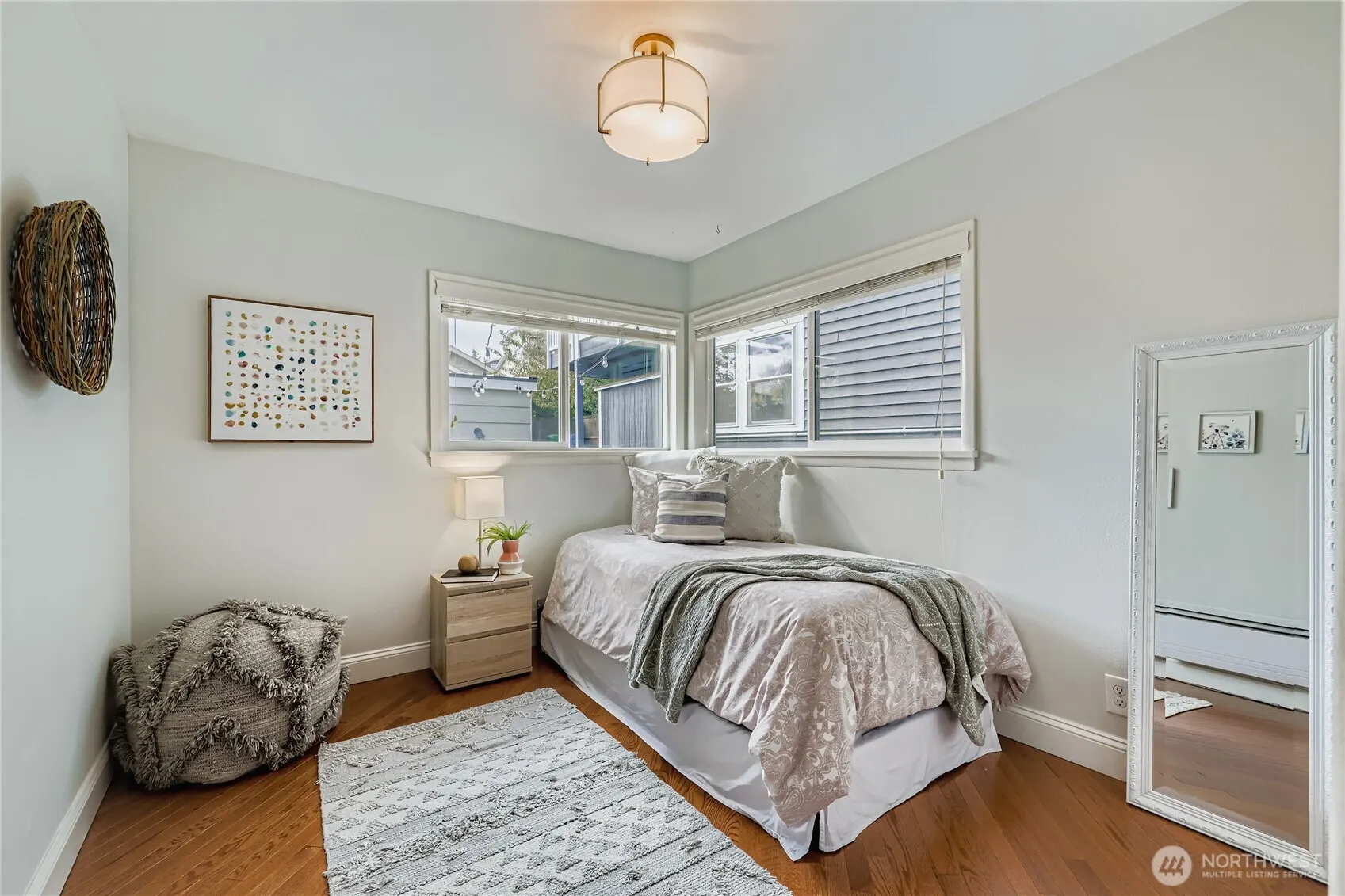 359 N 75th Street , Seattle, WA 98103