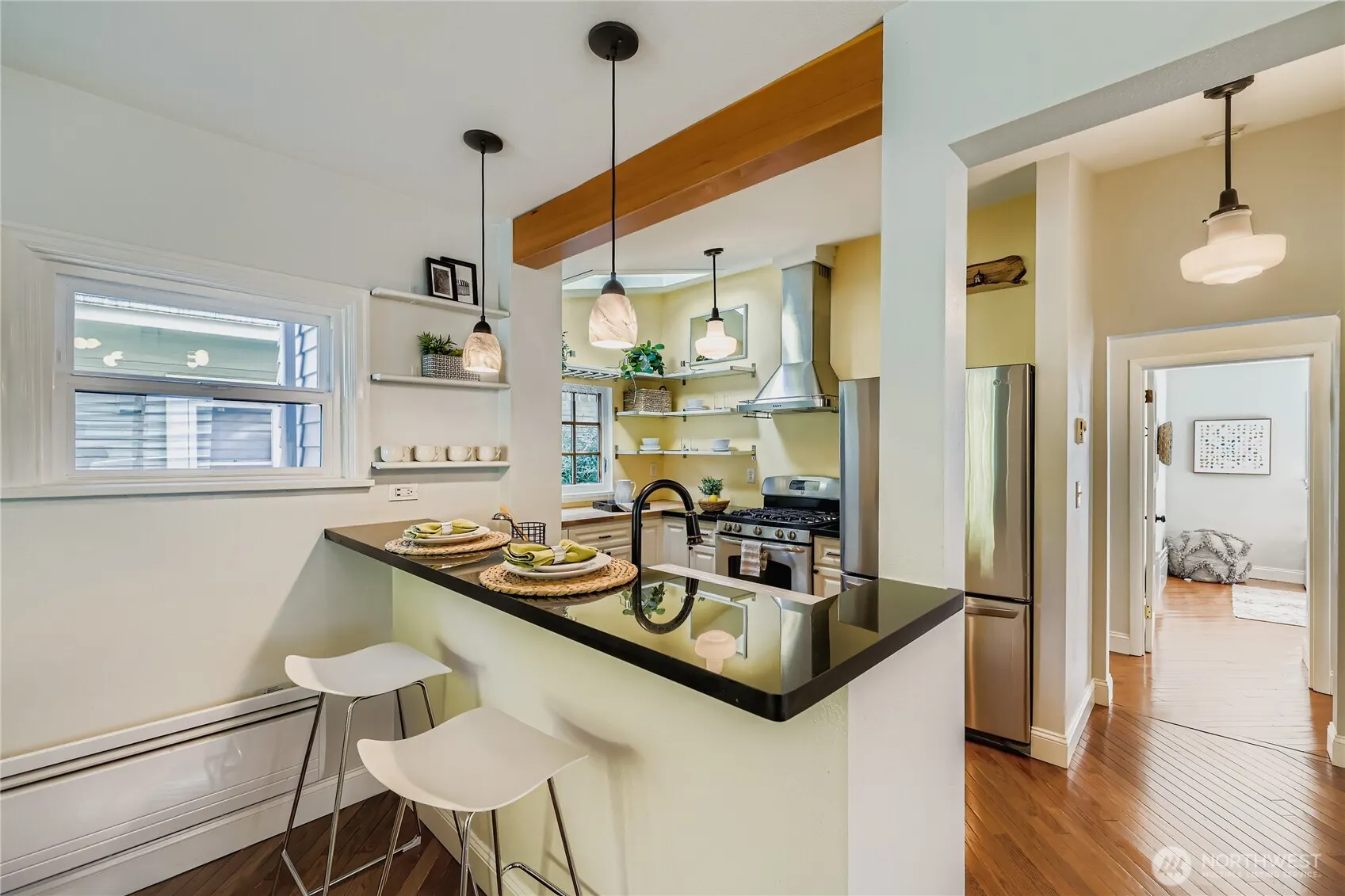 359 N 75th Street , Seattle, WA 98103