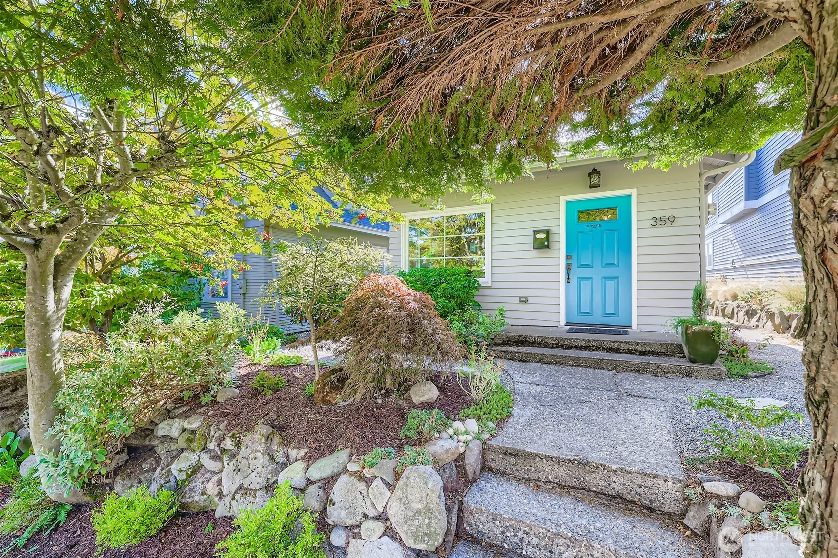 359 N 75th Street , Seattle, WA 98103