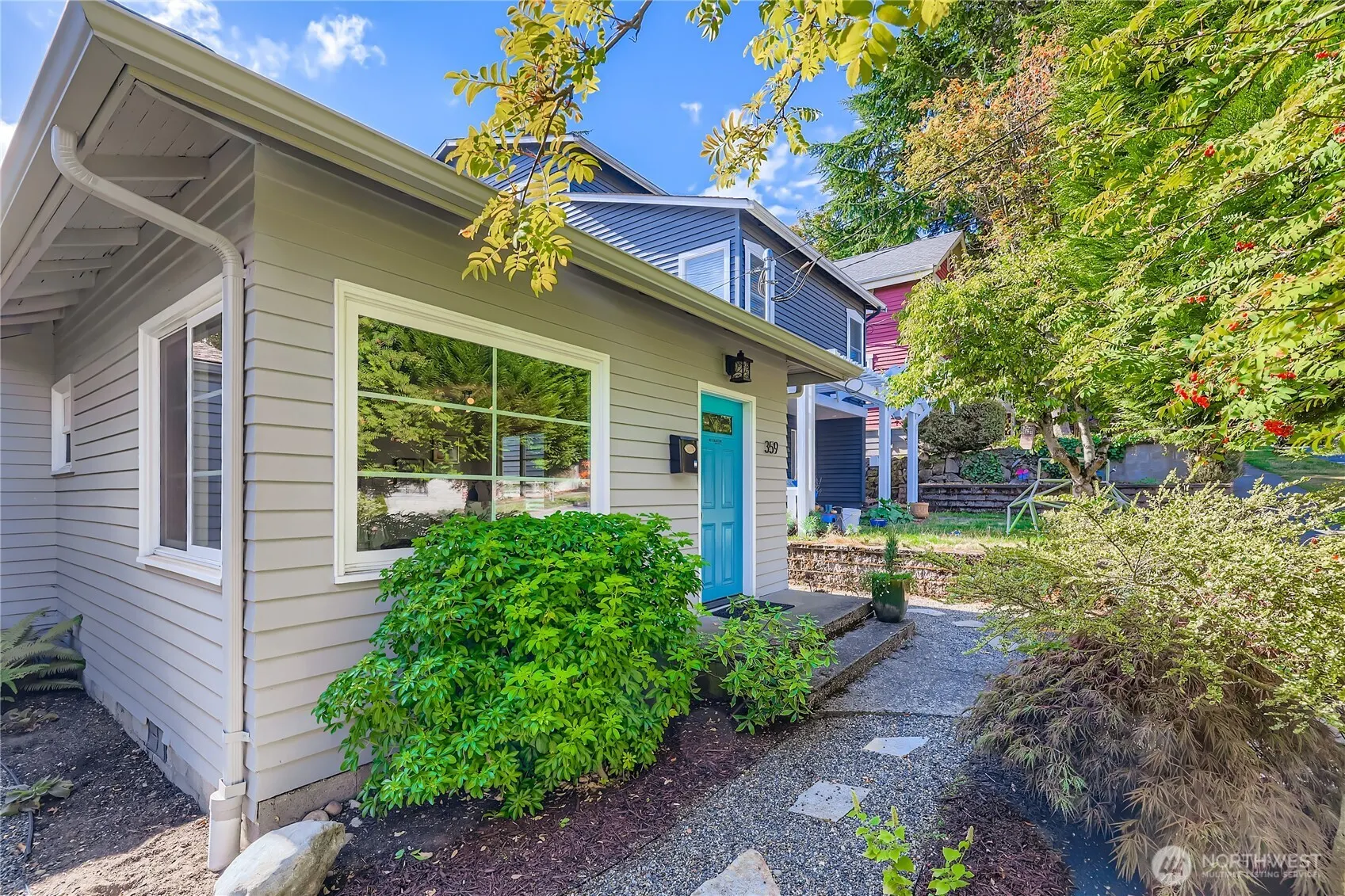 359 N 75th Street , Seattle, WA 98103