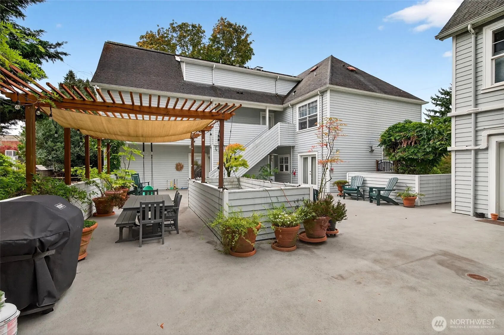 414 Malden Avenue E #B, Seattle, WA 98112