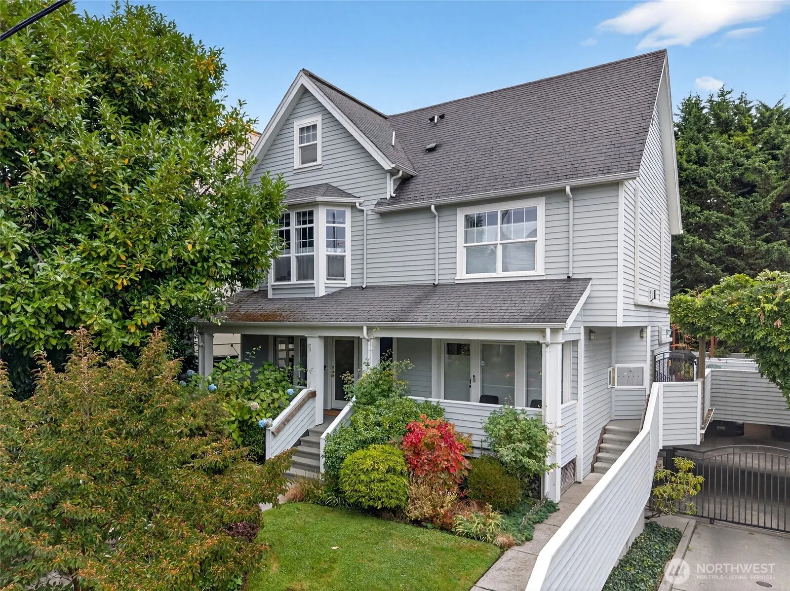 414 Malden Avenue E #B, Seattle, WA 98112