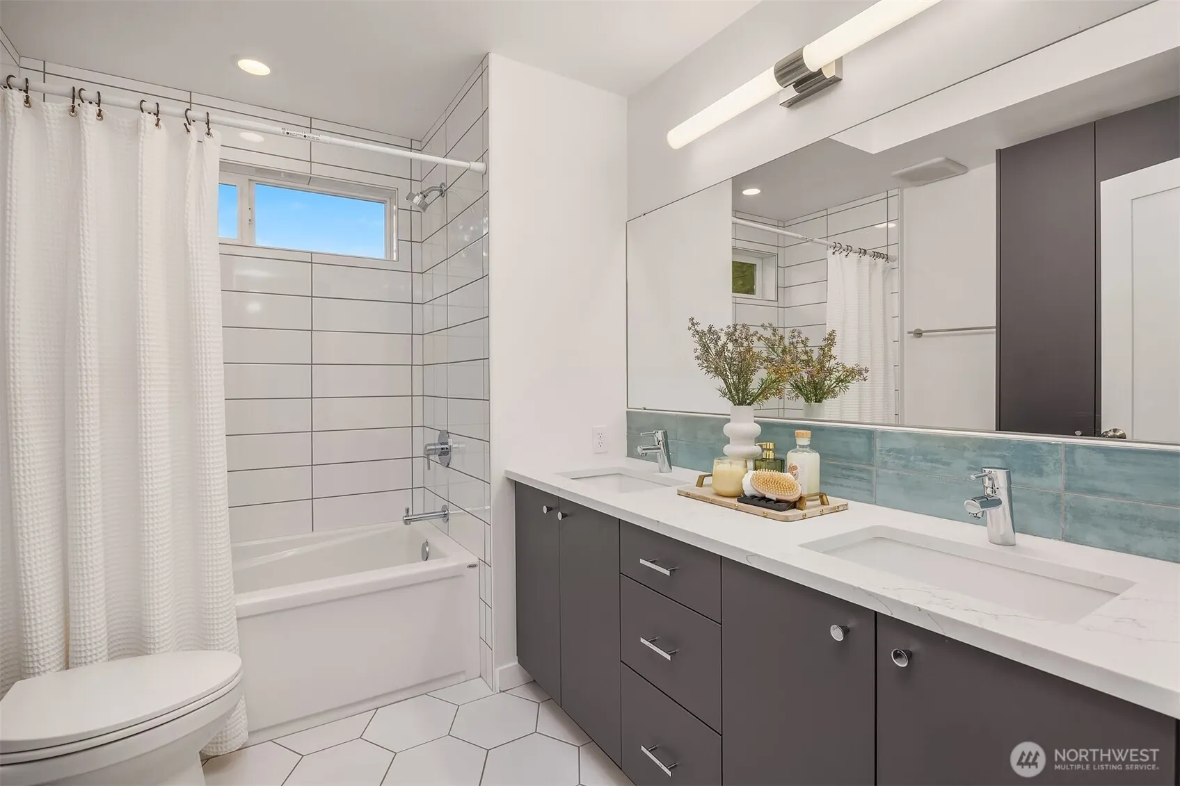 7503 32nd Avenue NE, Seattle, WA 98115