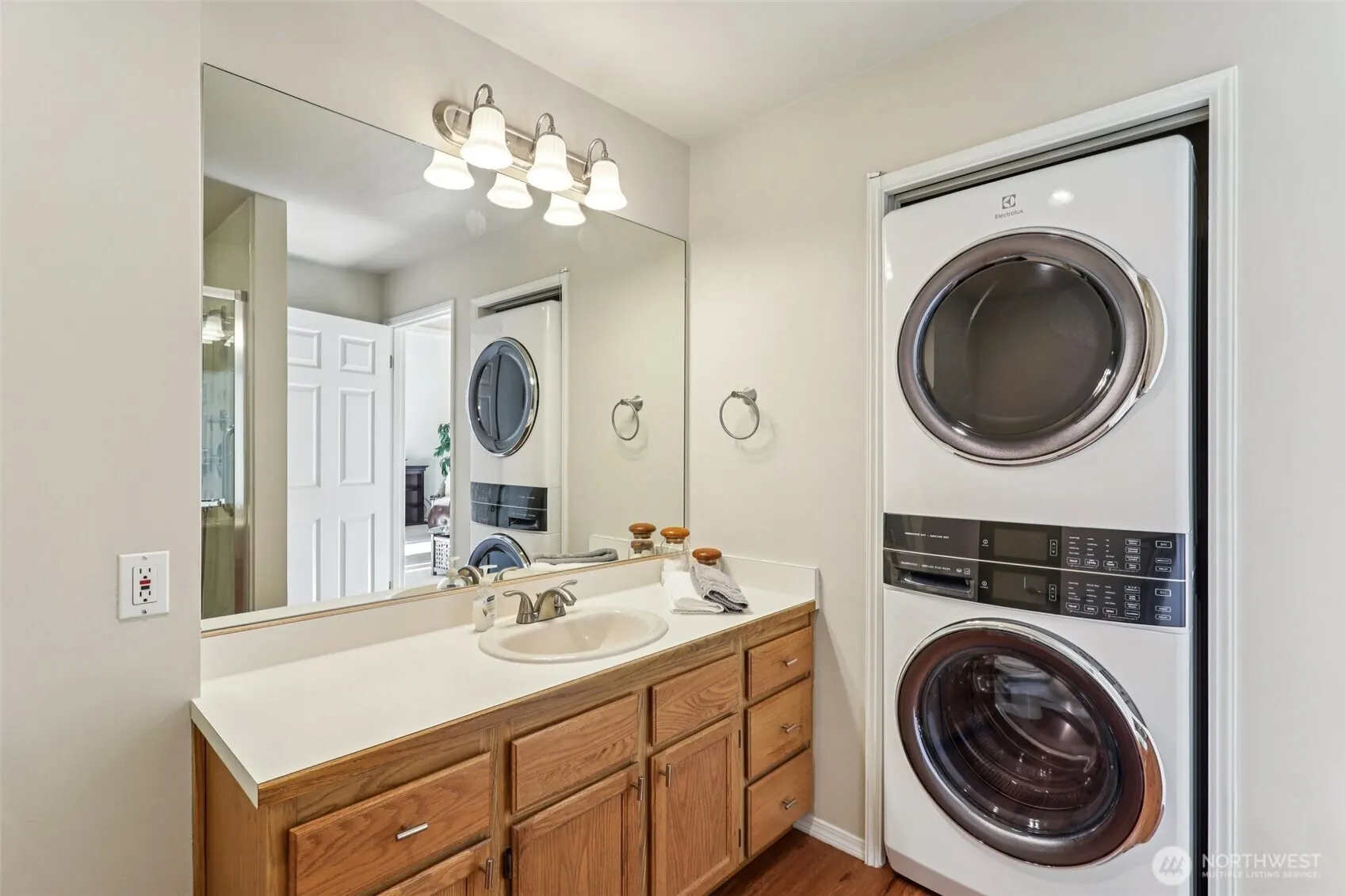 4222 221st Place SE #1081, Issaquah, WA 98029