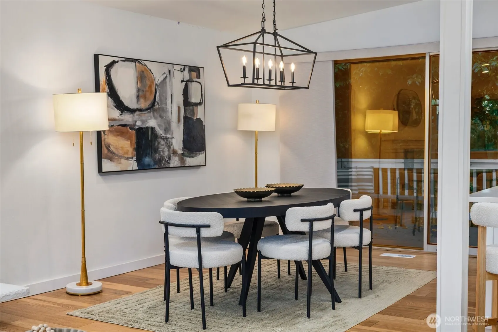 201 165th Avenue NE, Bellevue, WA 98008
