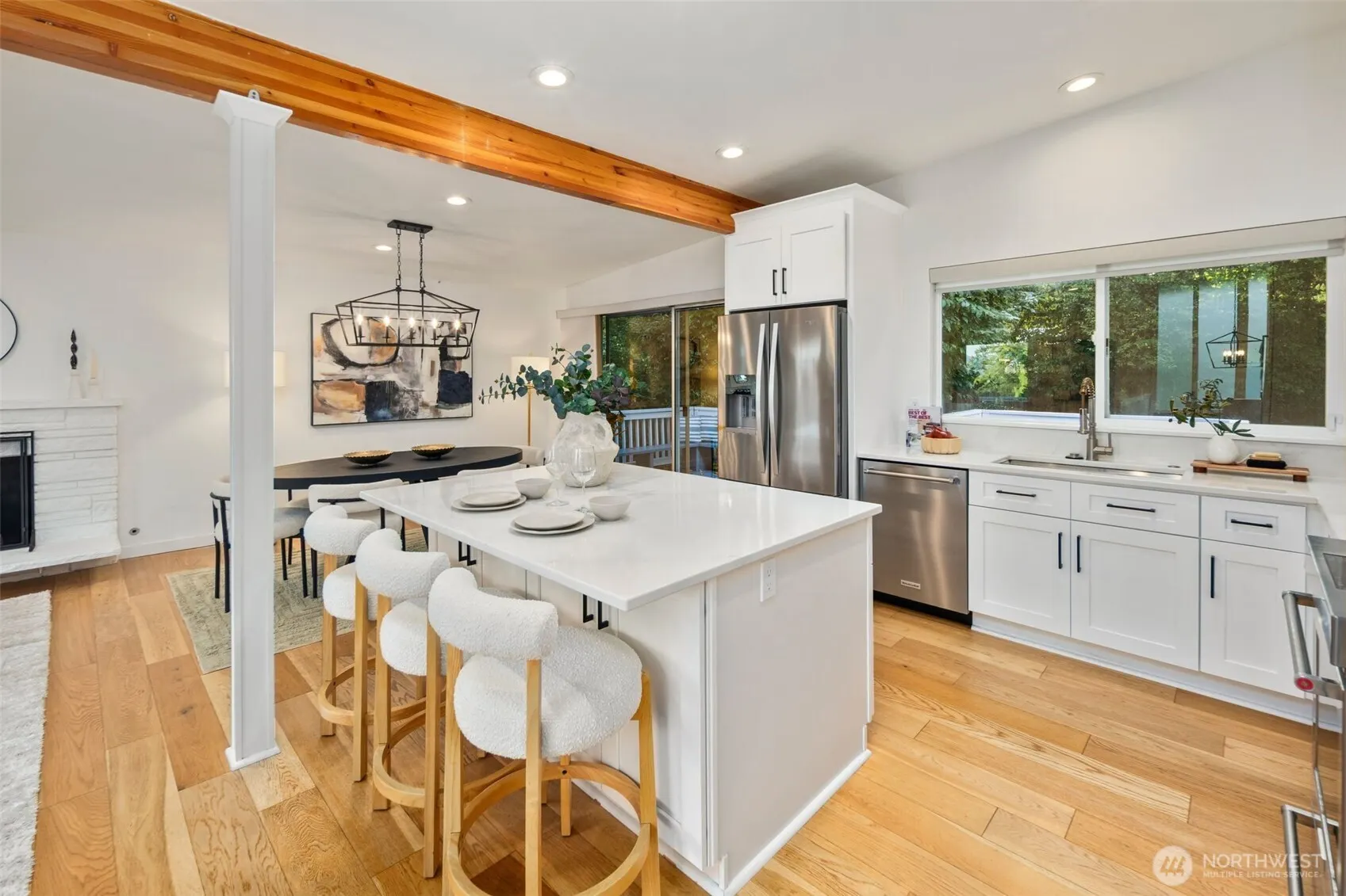 201 165th Avenue NE, Bellevue, WA 98008