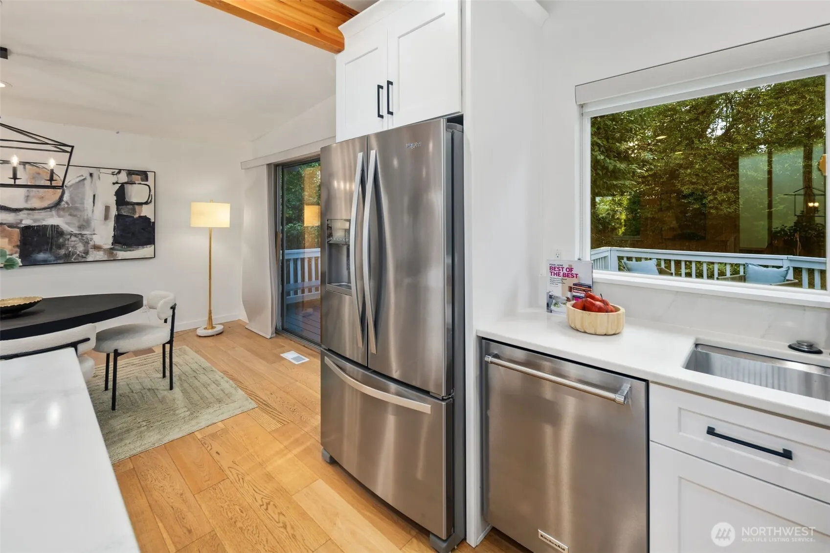 201 165th Avenue NE, Bellevue, WA 98008