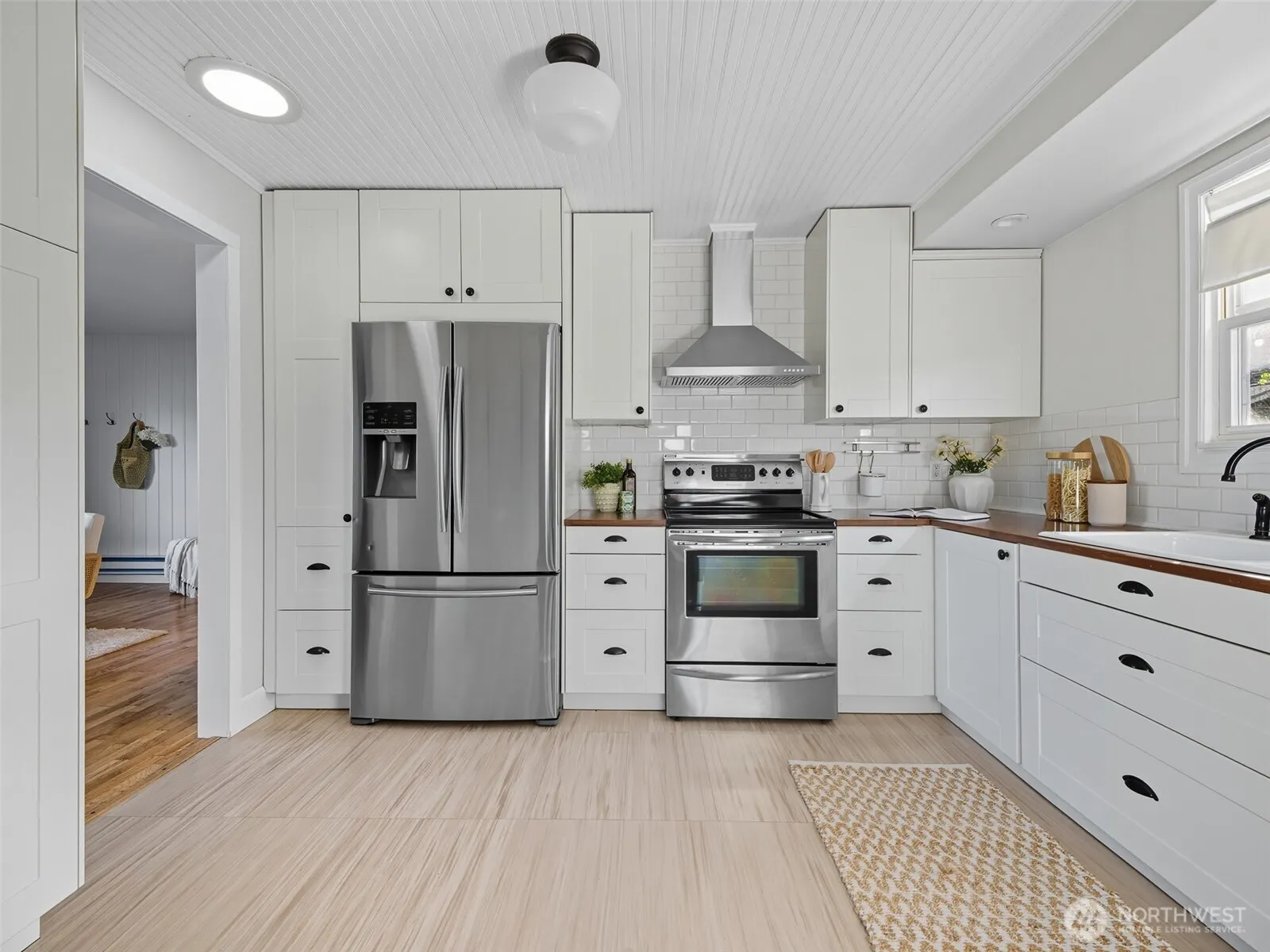 9303 32nd Avenue SW, Seattle, WA 98126