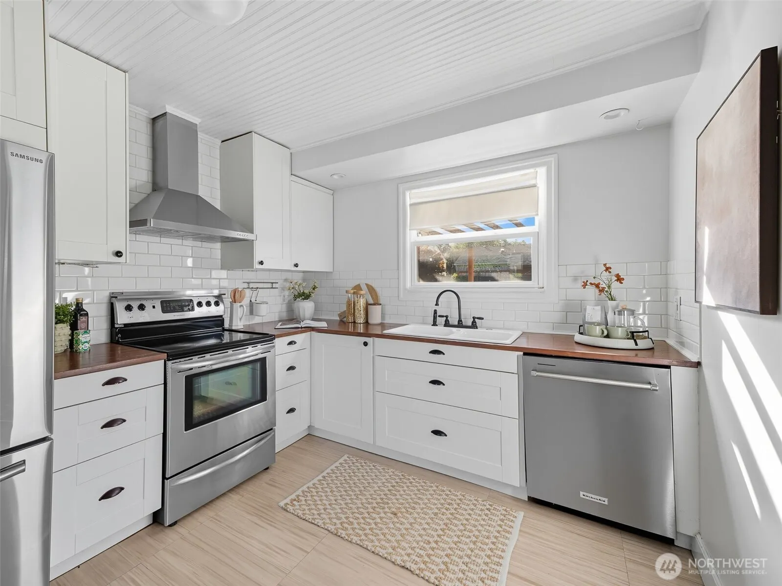 9303 32nd Avenue SW, Seattle, WA 98126