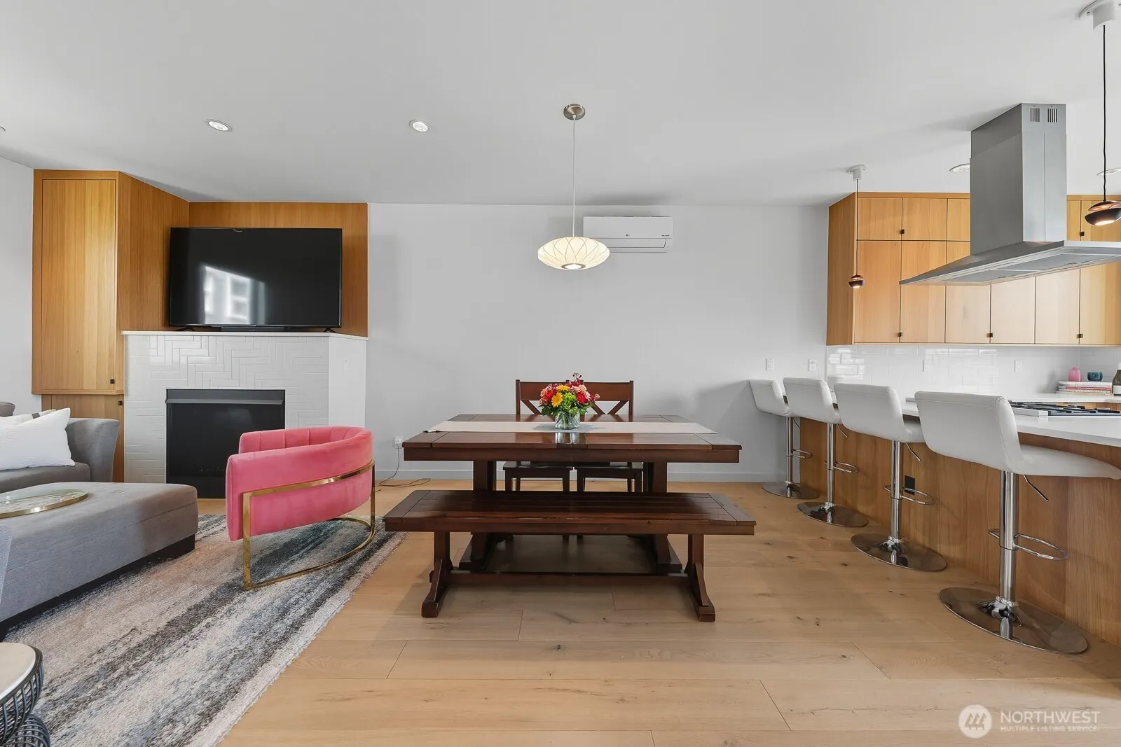 7747 15th Avenue NW #A, Seattle, WA 98117