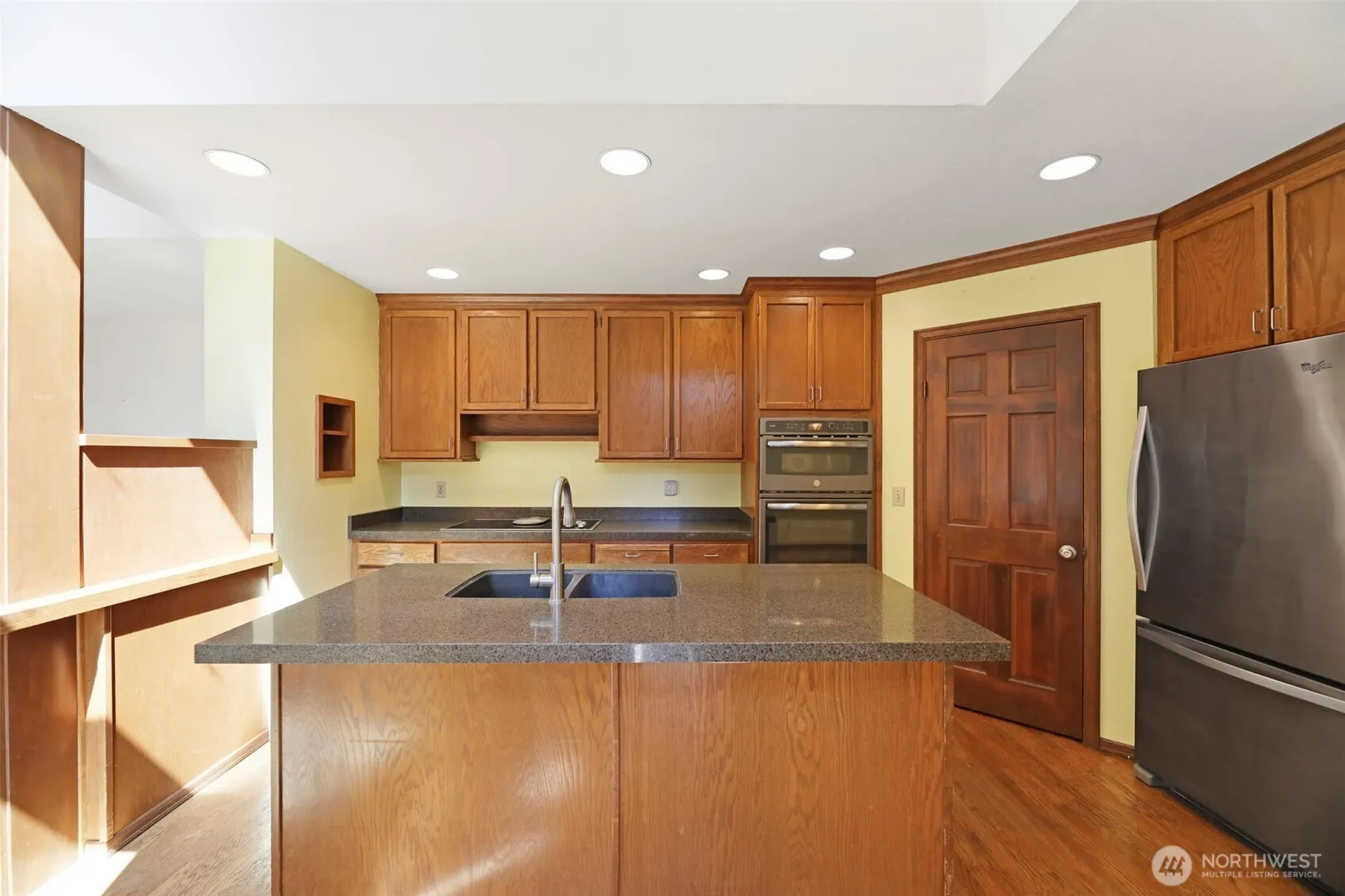 2410 223rd Place NE, Sammamish, WA 98074