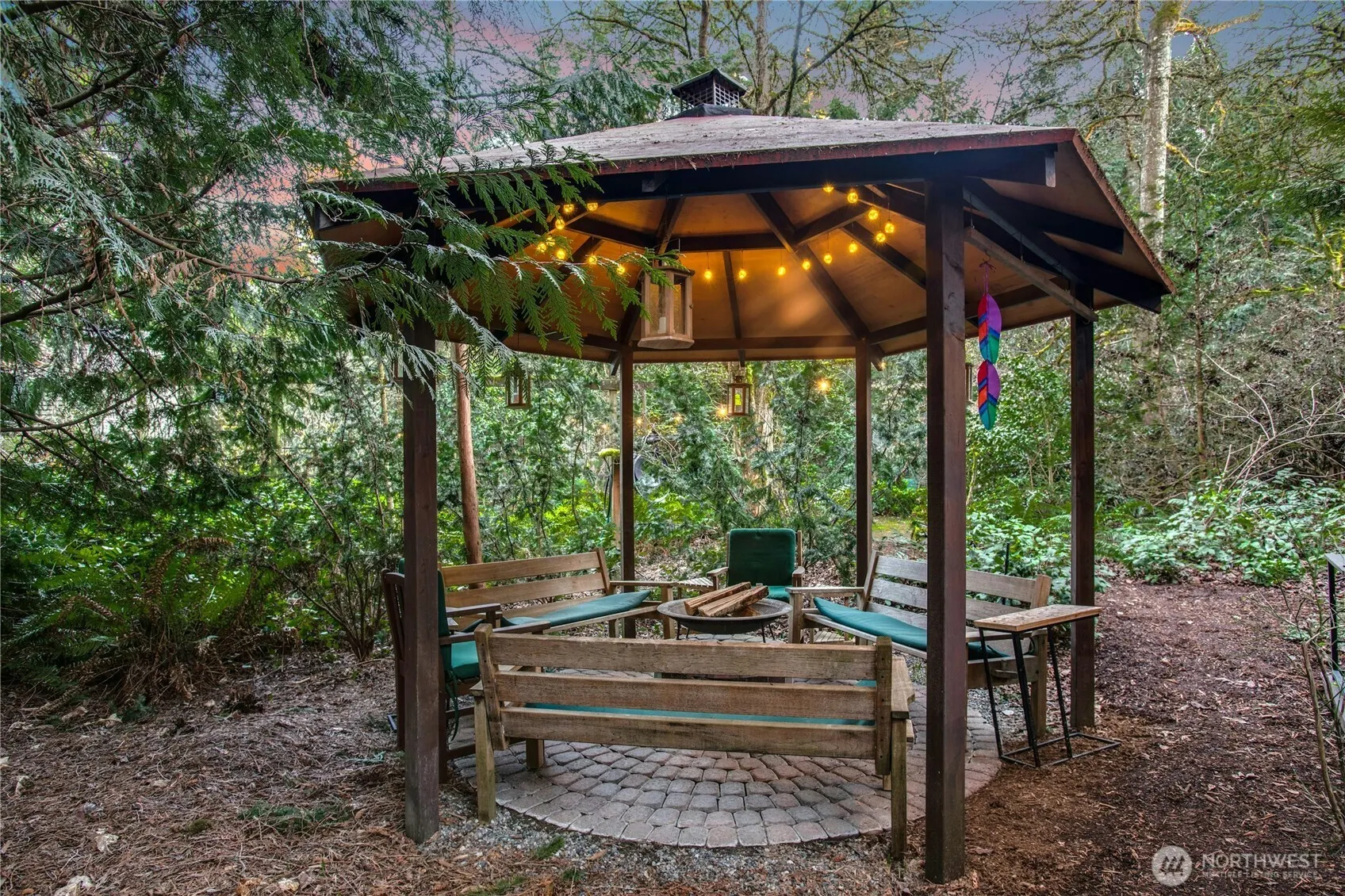 1815 102nd Place SE, Bellevue, WA 98004