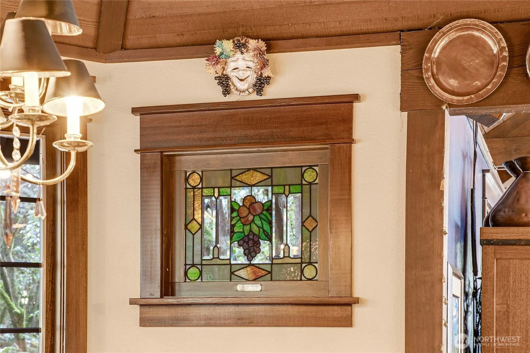 1815 102nd Place SE, Bellevue, WA 98004