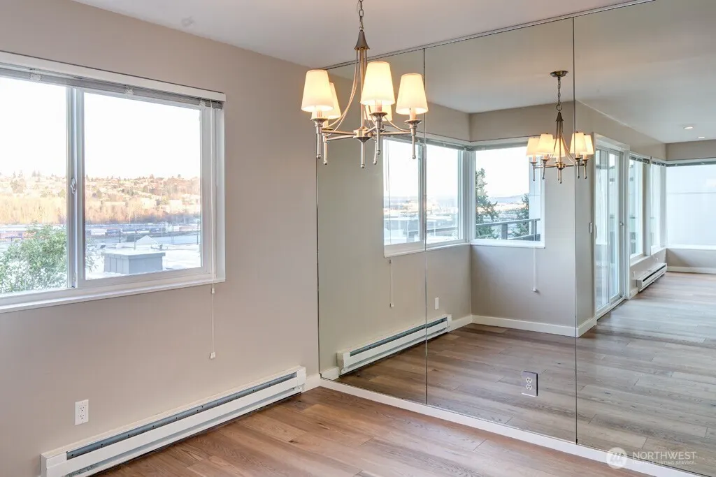 2029 13th Avenue W, Seattle, WA 98119