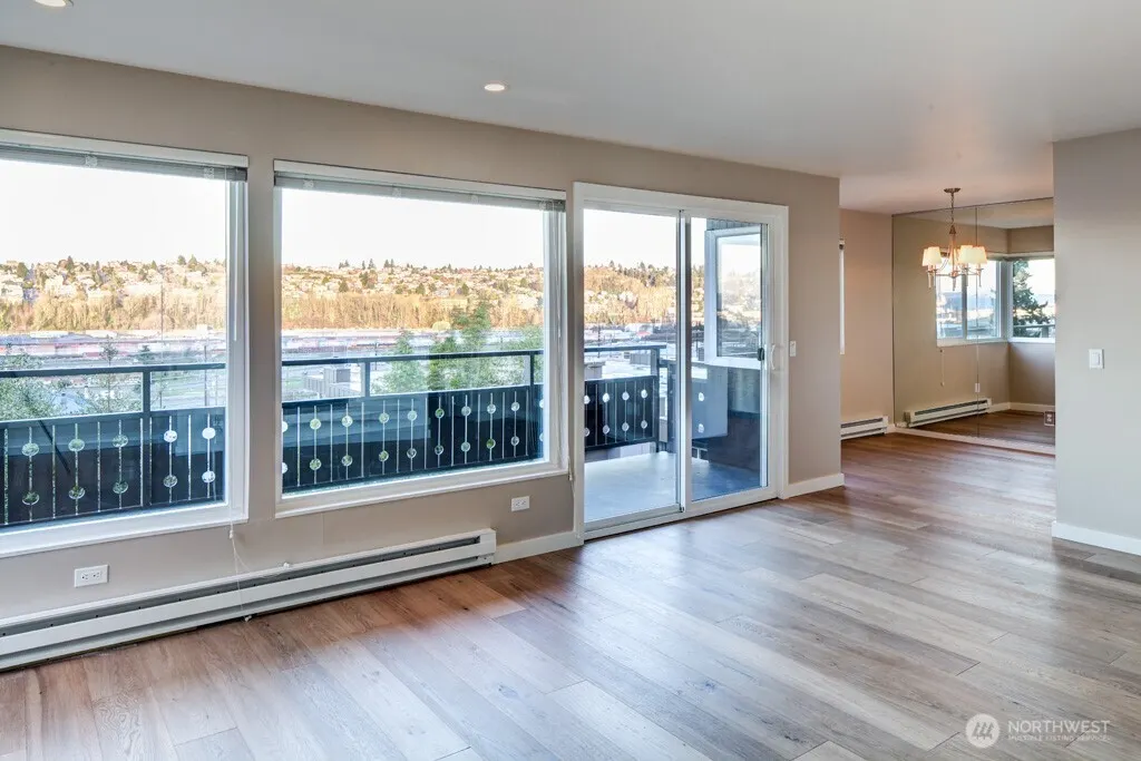 2029 13th Avenue W, Seattle, WA 98119