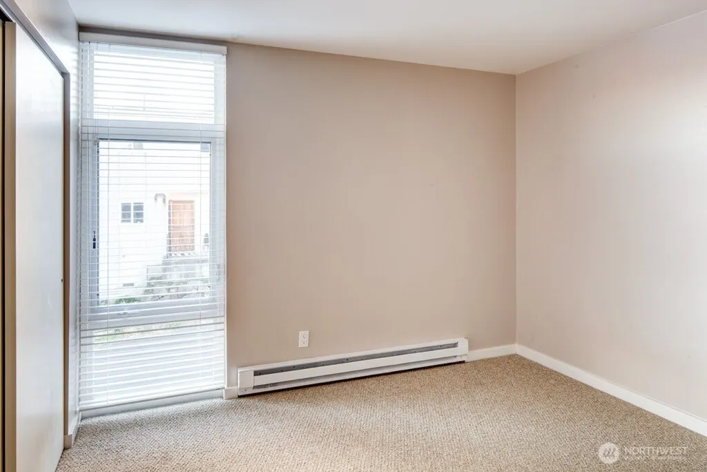 2029 13th Avenue W, Seattle, WA 98119