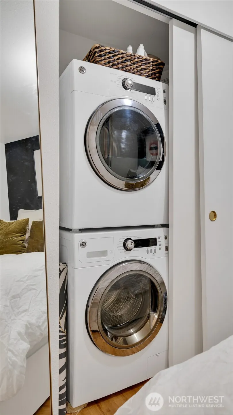425 VINE Street #312, Seattle, WA 98121