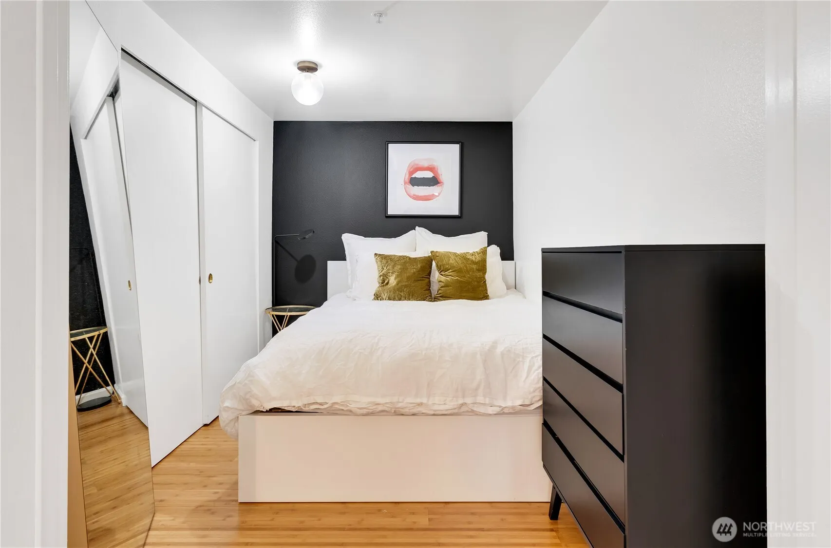 425 VINE Street #312, Seattle, WA 98121