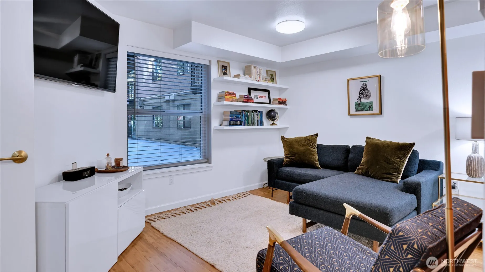 425 VINE Street #312, Seattle, WA 98121