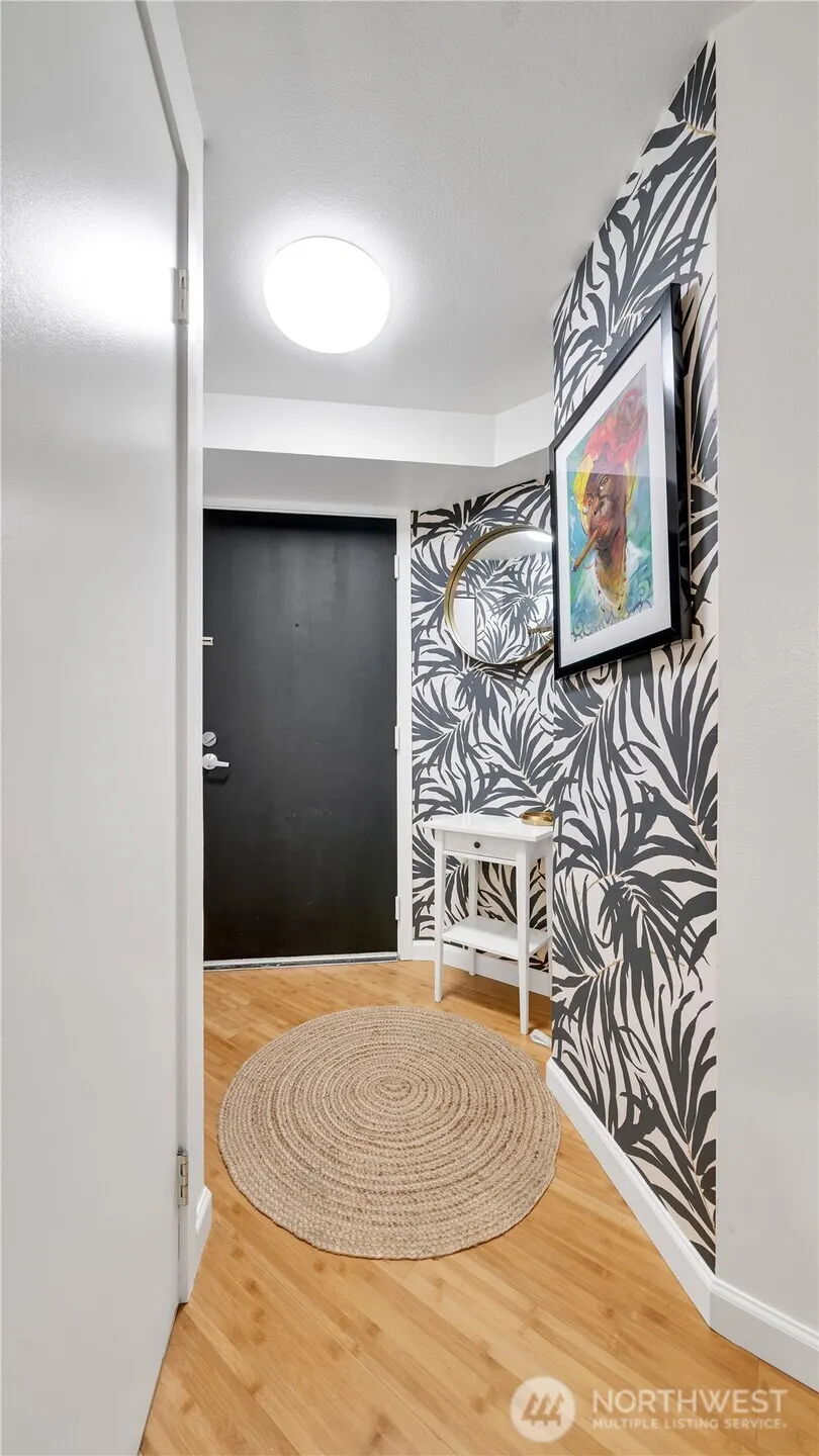 425 VINE Street #312, Seattle, WA 98121