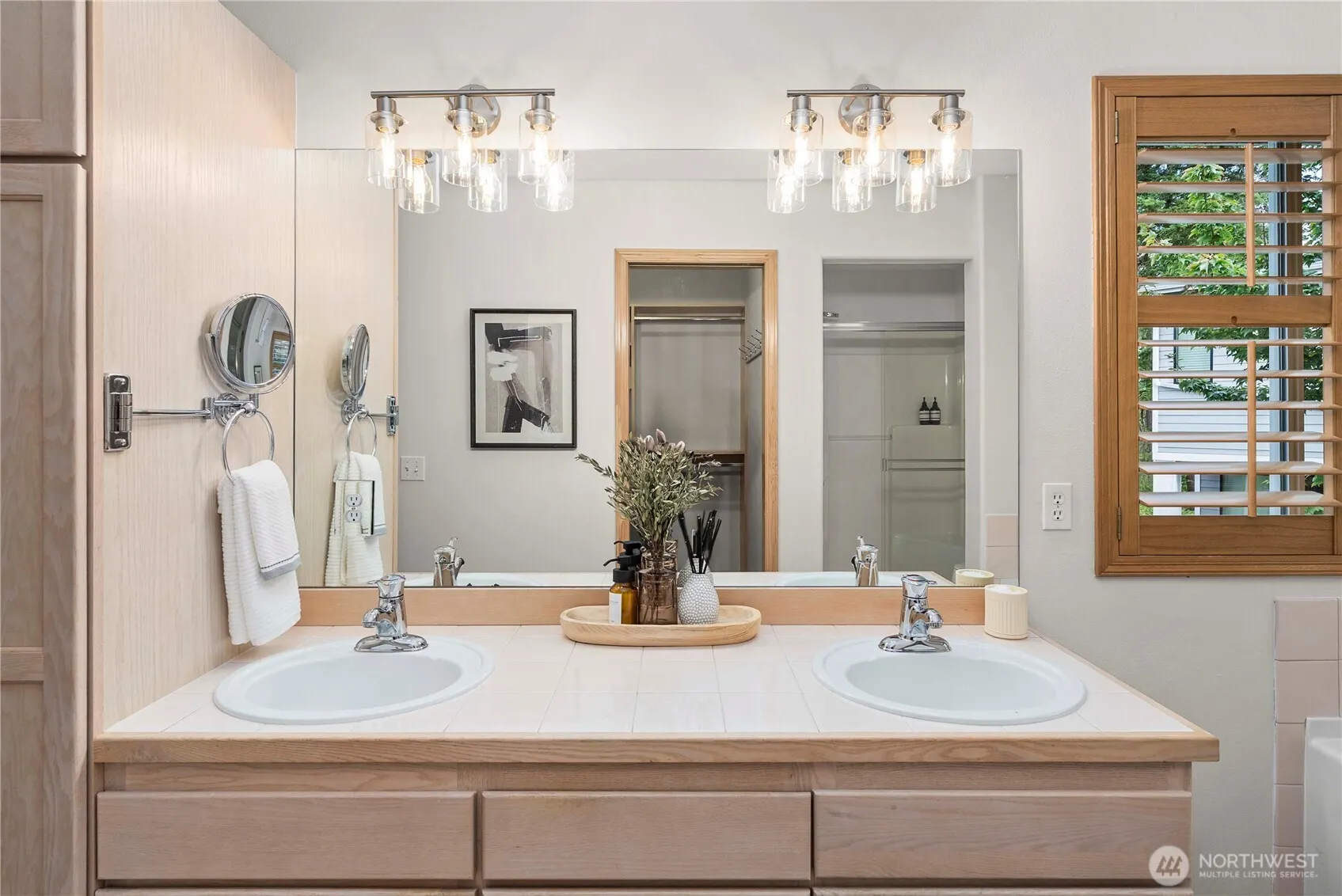 12148 NE 170th Place , Bothell, WA 98011