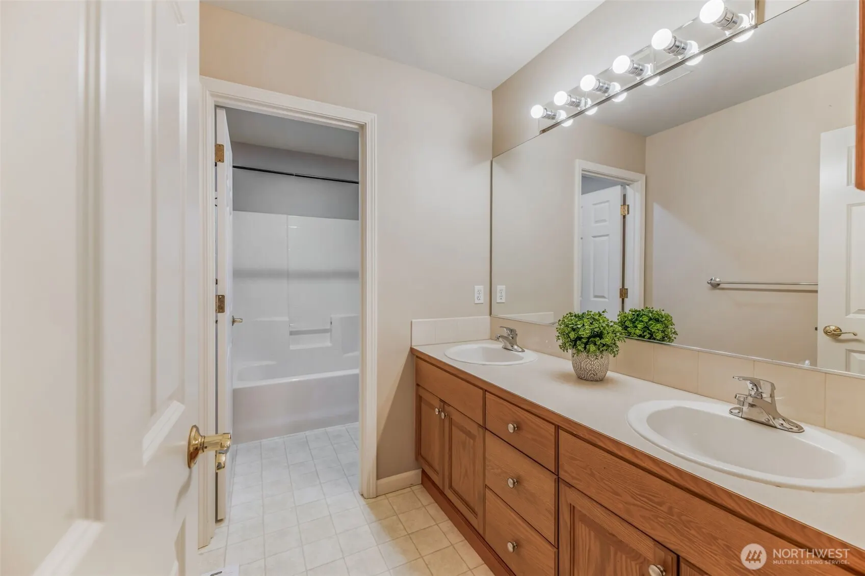 19715 1st Avenue W, Bothell, WA 98012