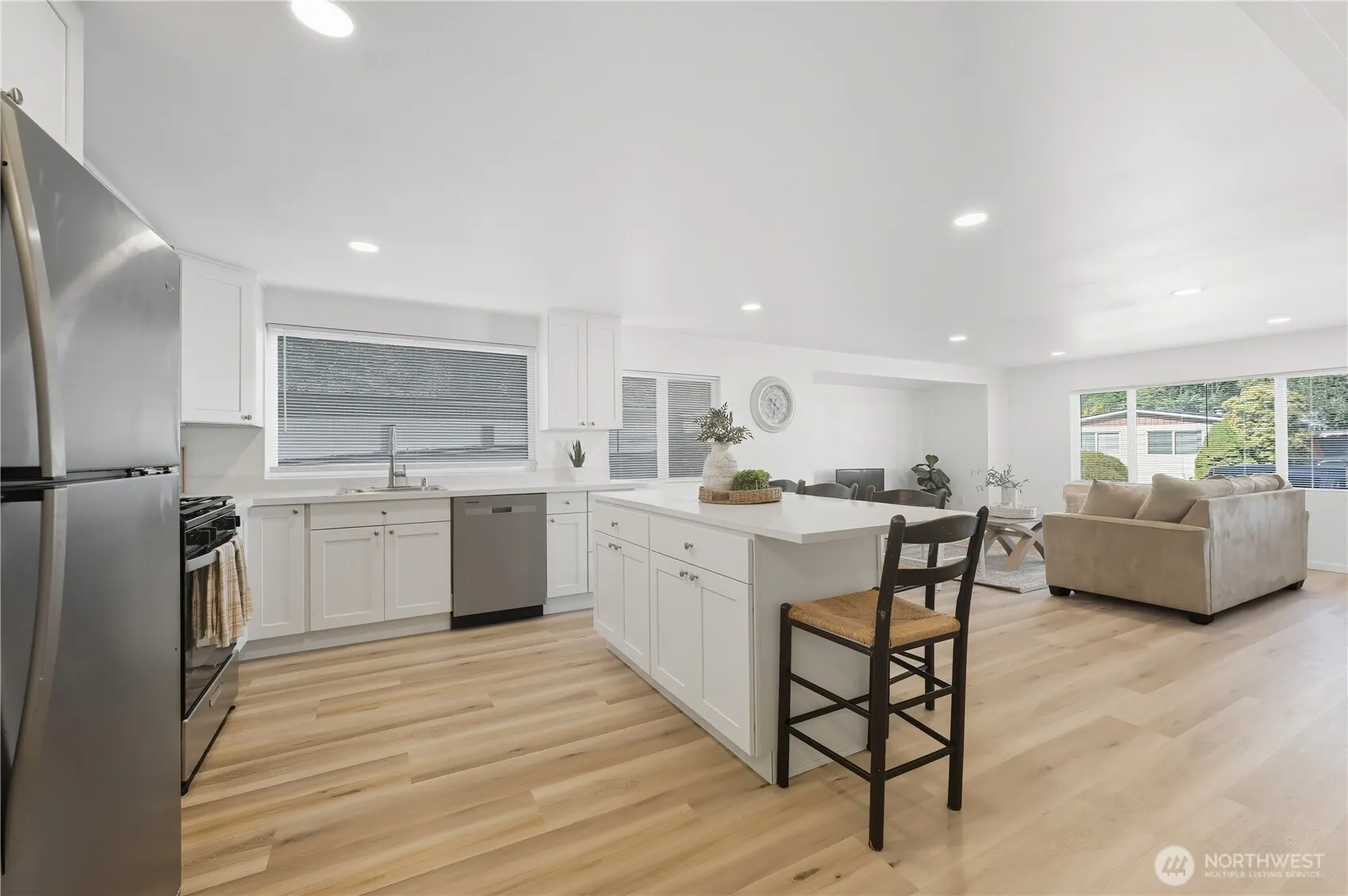 14322 Admiralty Way #48, Lynnwood, WA 98087