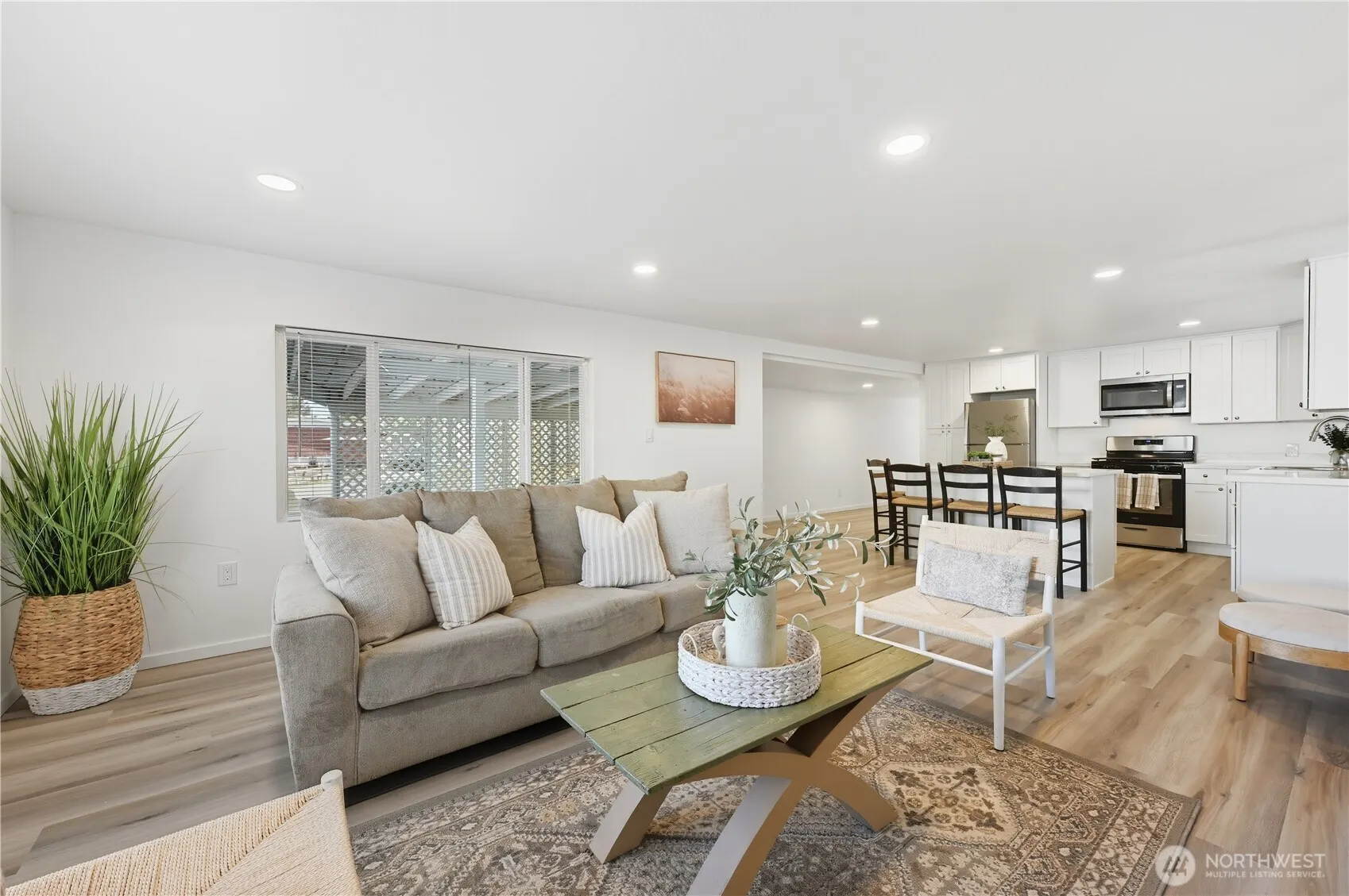 14322 Admiralty Way #48, Lynnwood, WA 98087