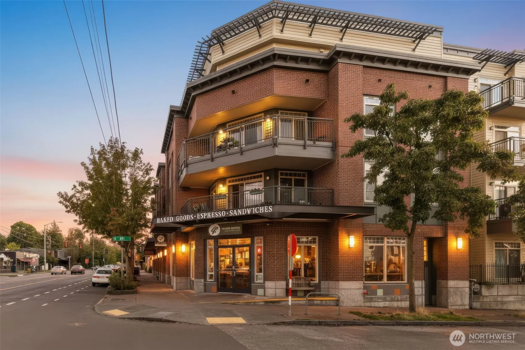 6015 Phinney Avenue N #402, Seattle, WA 98103