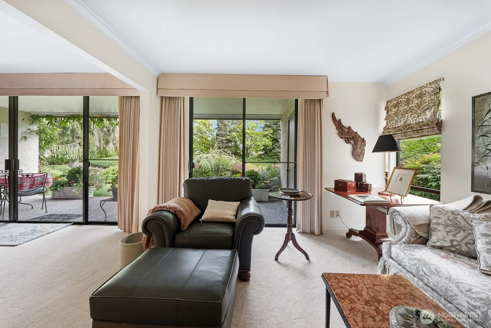 6562 Park Point Way NE #B106, Seattle, WA 98115
