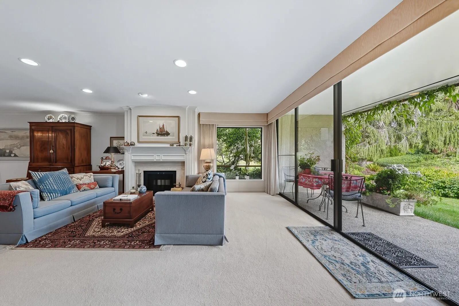 6562 Park Point Way NE #B106, Seattle, WA 98115