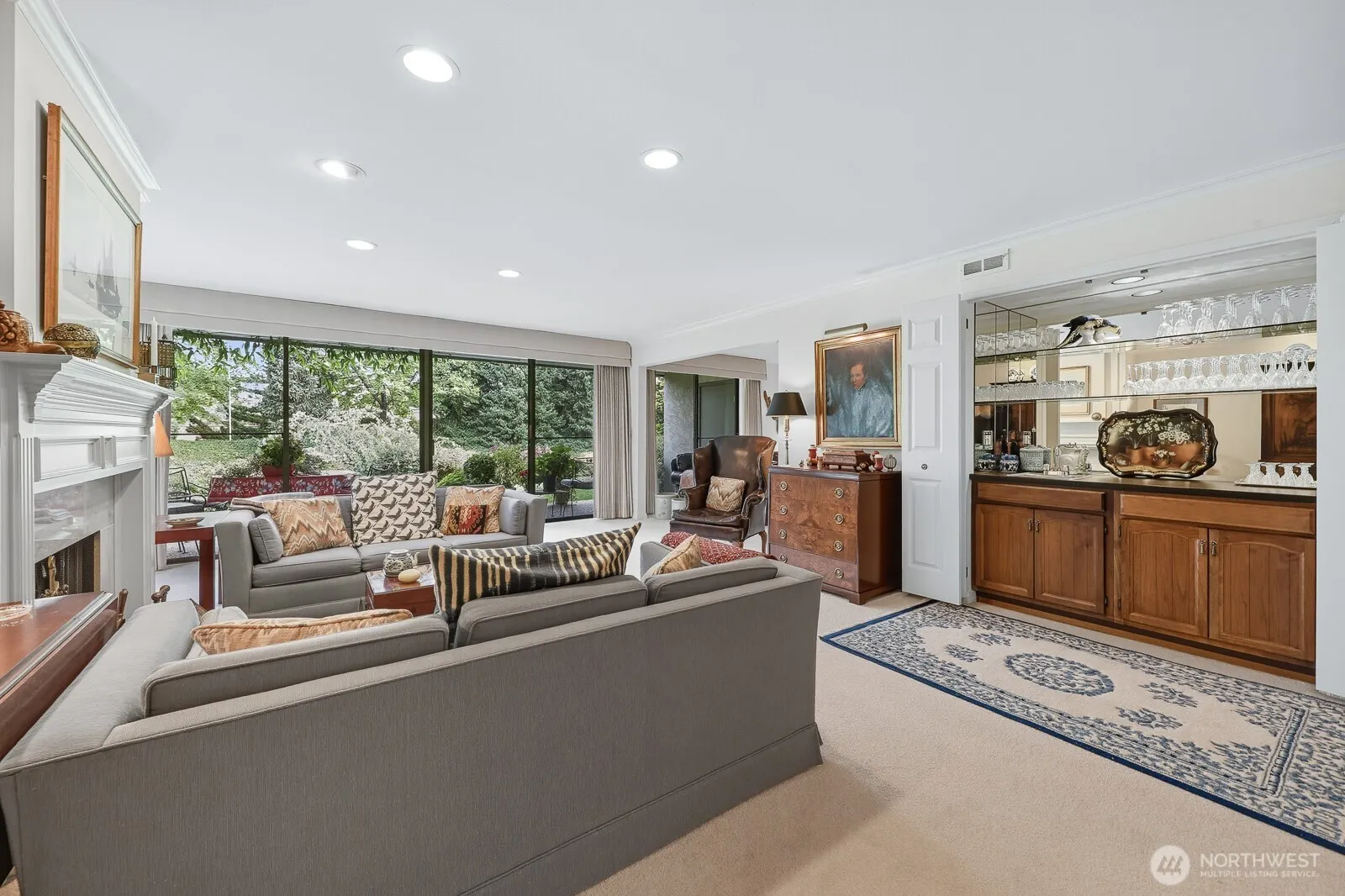 6562 Park Point Way NE #B106, Seattle, WA 98115