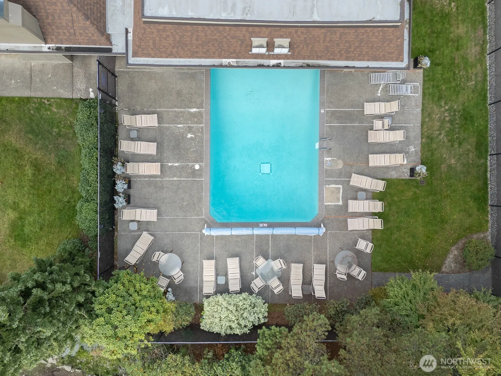 6562 Park Point Way NE #B106, Seattle, WA 98115