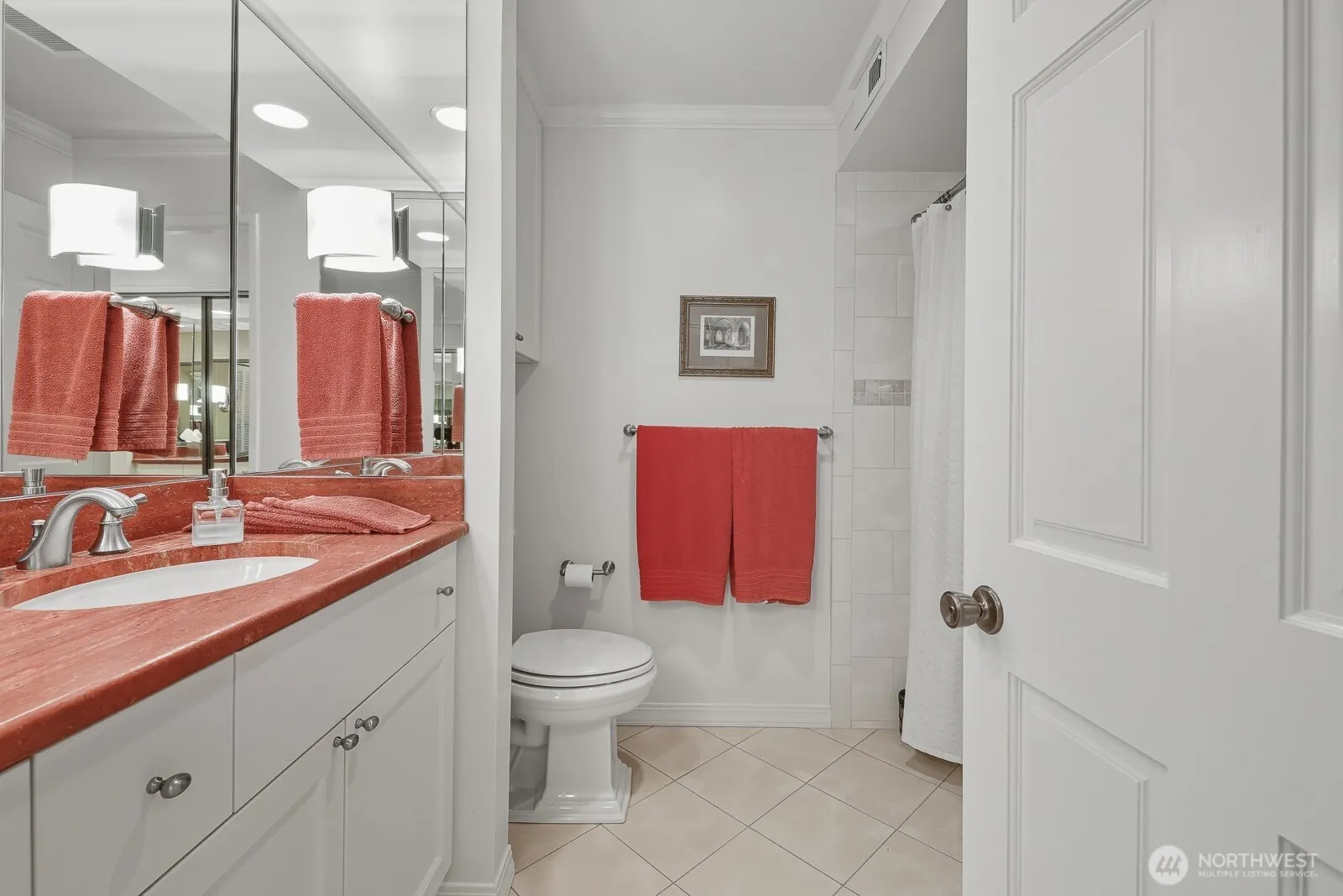 6562 Park Point Way NE #B106, Seattle, WA 98115
