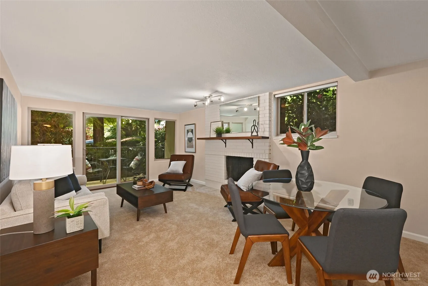 3400 25th Avenue W #101, Seattle, WA 98199