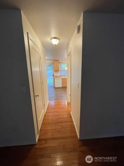 5701 200th Street SW #4, Lynnwood, WA 98036